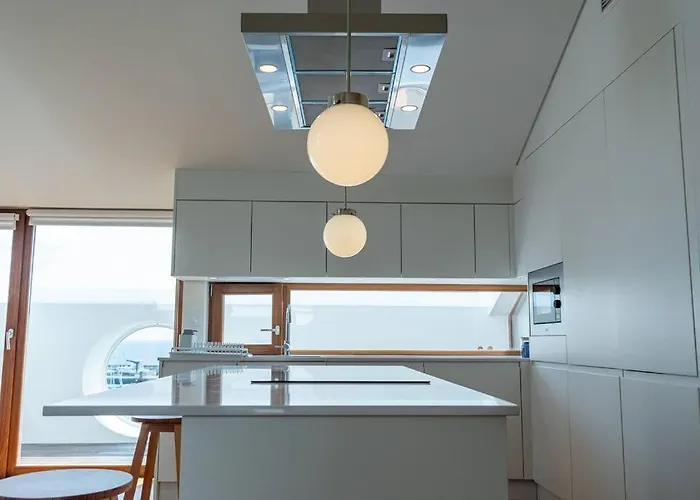 The View Πόντα Ντελγκάντα